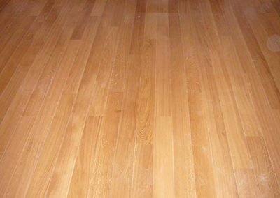 Rénovation de Parquet : Ponçage et Vitrification.