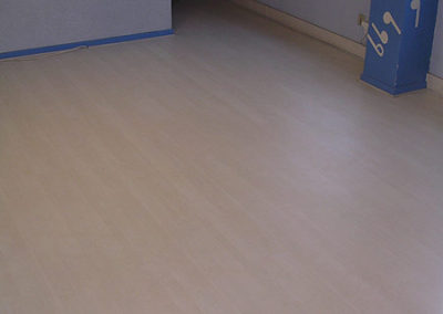 Parquet stratifié Frêne blanc.